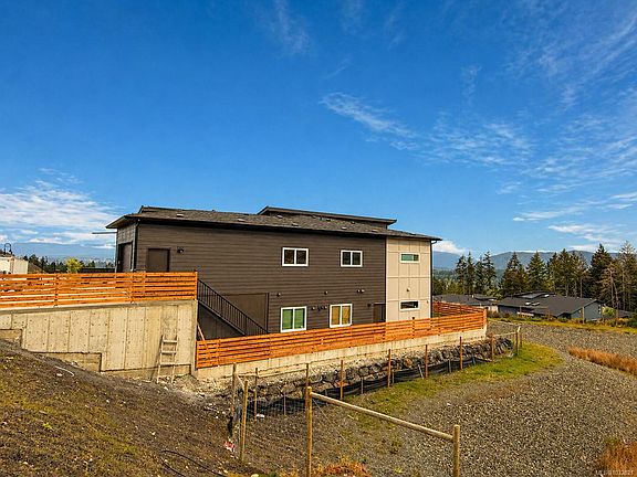 3rd image of 3334 Woodrush Dr