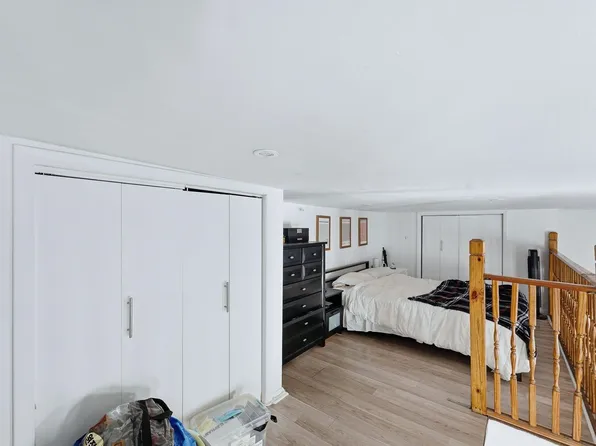 174 Grand Street image 15 of 28