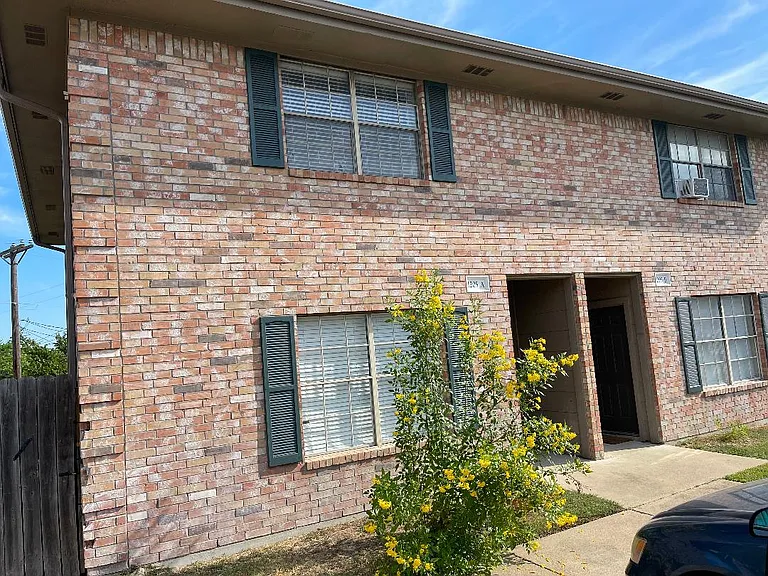 1205 Vinyard Ct #B — Photo 1