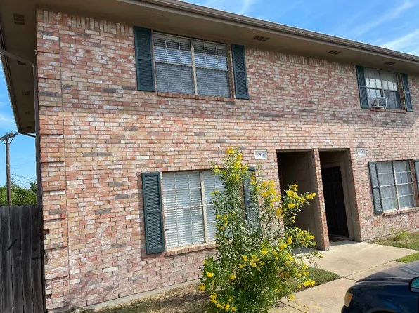 1205 Vinyard Ct #B, College Station, TX 77840