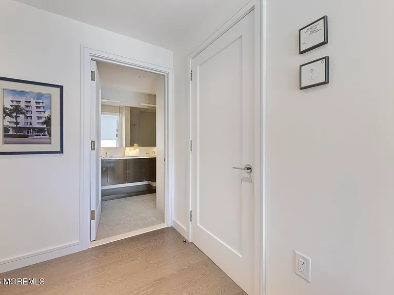 20 Melrose Ter #607 — Photo 16