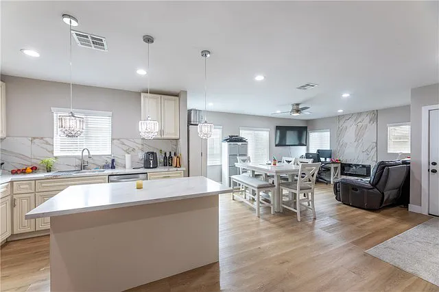 1344 Ximeno Ave — Photo 5