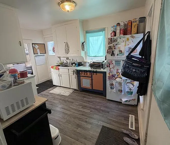 703 Jefferson St — Photo 3