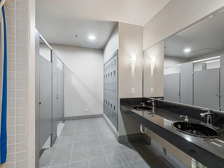 1388 Gough St #907 — Photo 35