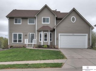 6429 N 106th St, Omaha, NE 68134