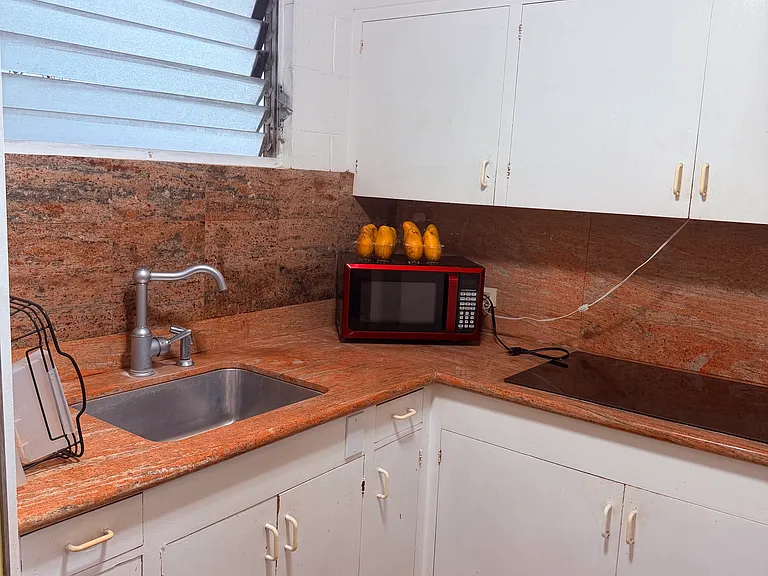 2412 Koa Ave #203 — Photo 8