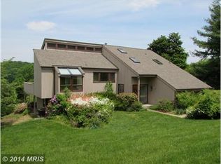 3 Green Peak Ct, Phoenix, MD 21131