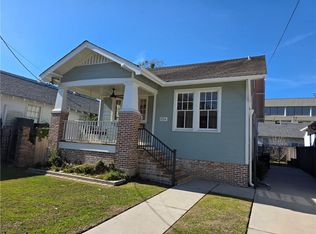 2724 Calhoun St, New Orleans, LA 70118
