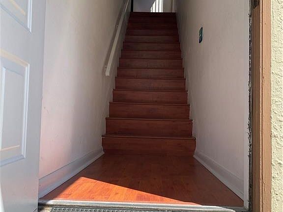3rd image of 706 Gardens Dr APT 202