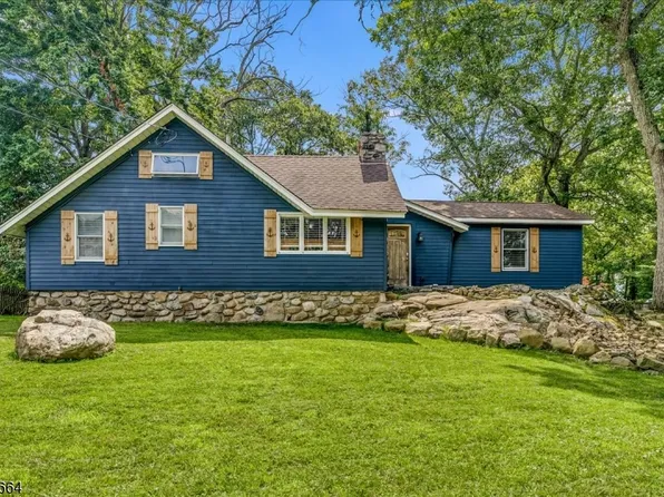 168 W Shore Trl, Sparta Twp., NJ 07871