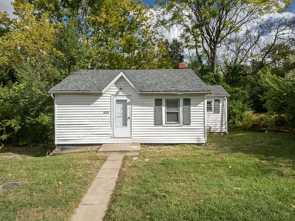 6120 Behle Ave, Saint Louis, MO 63135