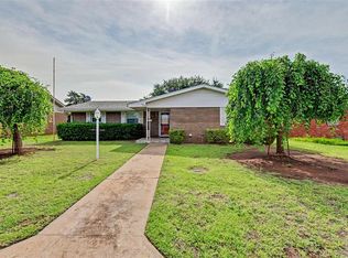 306 Spurlin Dr, Sayre, OK 73662