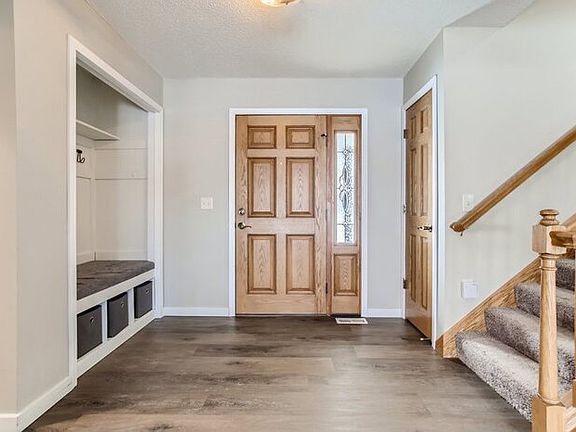 2nd image of 3320 Country Wood Dr