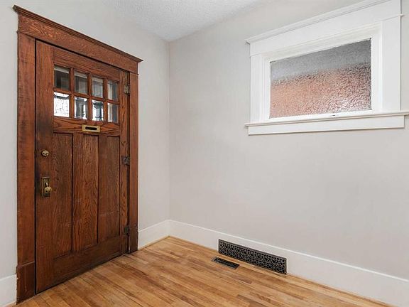 5th image of 1818 W 18a St SW