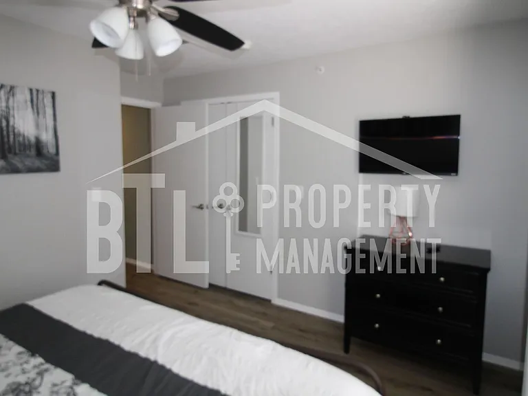 2905 Vineyards Pkwy #5 — Photo 20