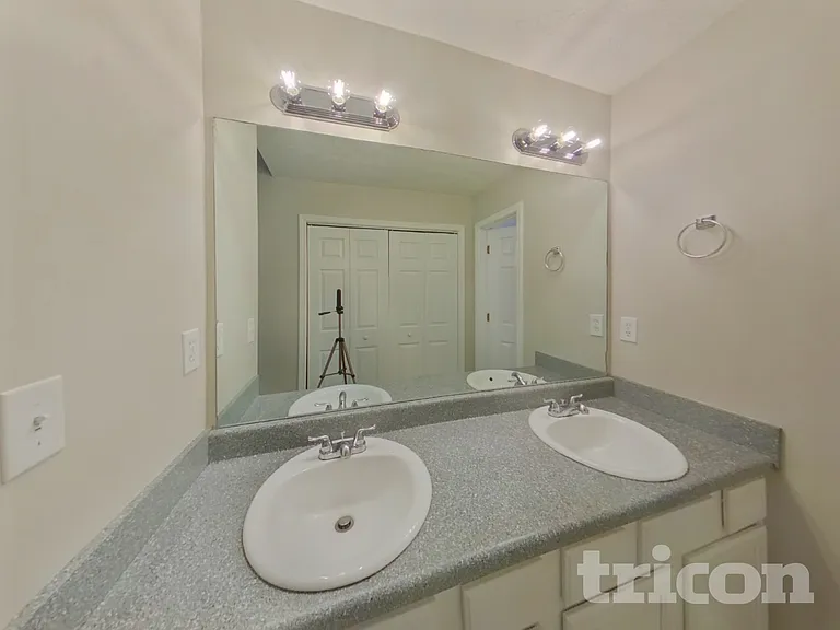 314 Shelley Ln — Photo 9