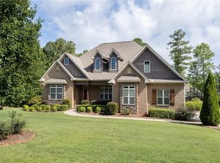 112 Lancelot Ln, Opelika, AL 36801