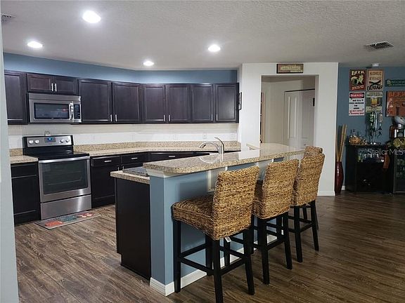 3rd image of 1455 Sawgrass Pointe Dr