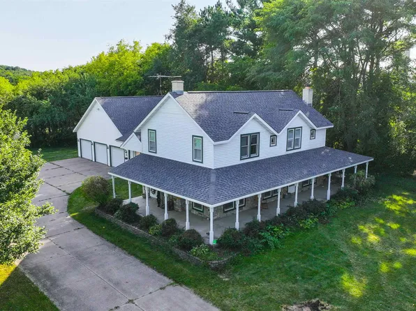 E3207 County Rd, Waupaca, WI 54981