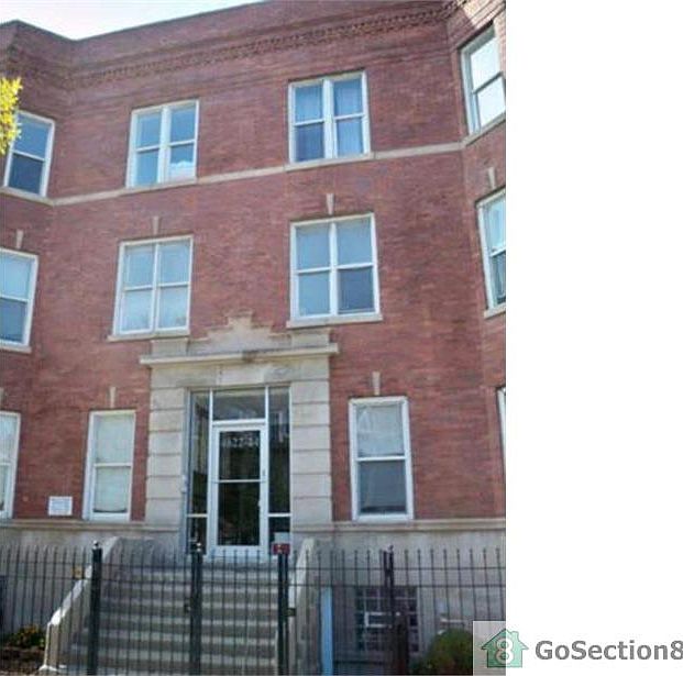 1st image of 4622 S Calumet Ave #3