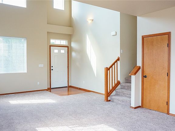 3rd image of 310 Lane Blvd NW