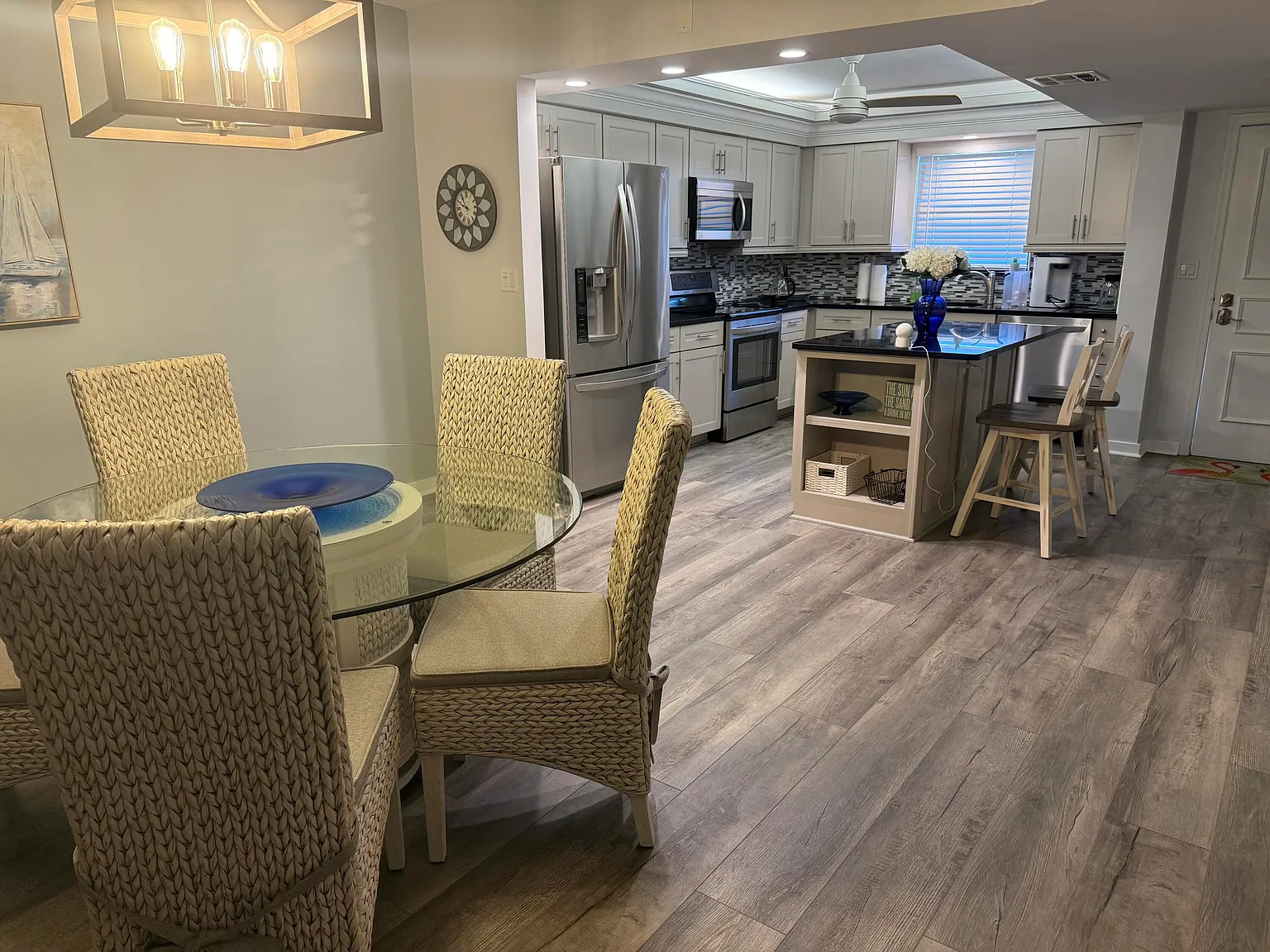 2 bed, 2.0 bath, 1520 sqft, $6,000 — Photo 4