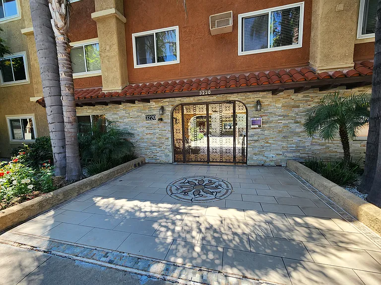 3220 Altura Ave #122 — Photo 28
