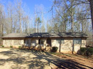 160 Saxon Woods Dr, Athens, GA 30607