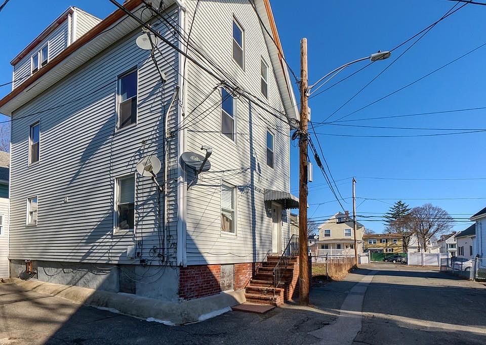 2nd image of 5 S Street Ct
