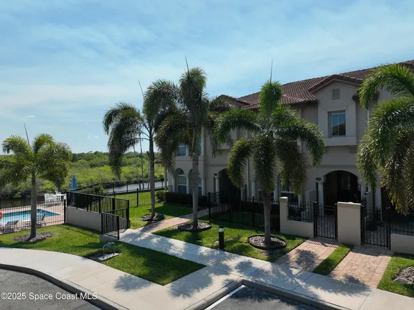 2290 Enjoya Ln, Melbourne, FL 32901