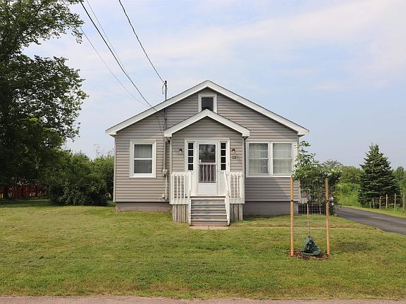 3rd image of 12 Richardson Ave