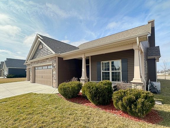 2nd image of 2828 Larkspur Dr