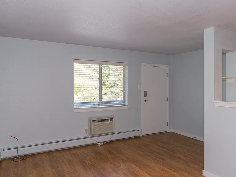 310 W Archer Pl — Photo 22