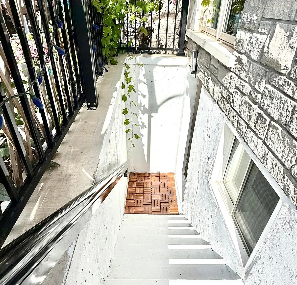 2 bed, $1,950 — Photo 1