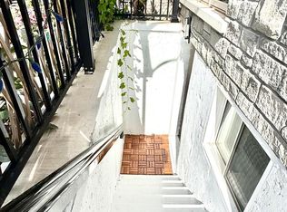 105 Bowbeer Rd #Basement, Oakville, ON L6H 0Y5