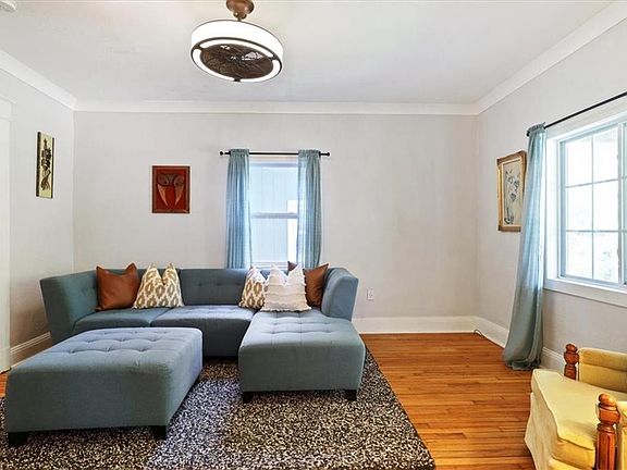 4th image of 4419 Forest Ave