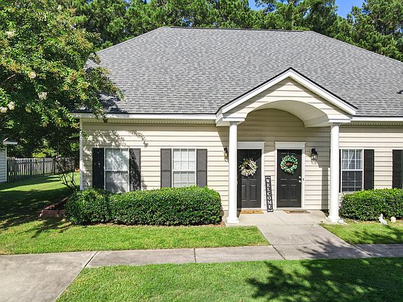 2nd image of 4855 Habersham Ln