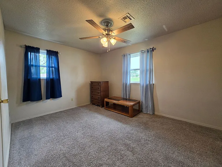 1 Red Oak Rd — Photo 33