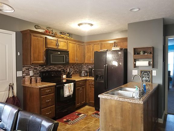 4th image of 3416 Foxrun Ln