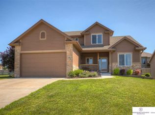 17215 Rampart St, Omaha, NE 68136