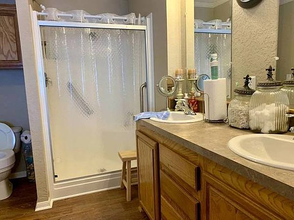 5th image of 129 Sunray Ln #5 & 6