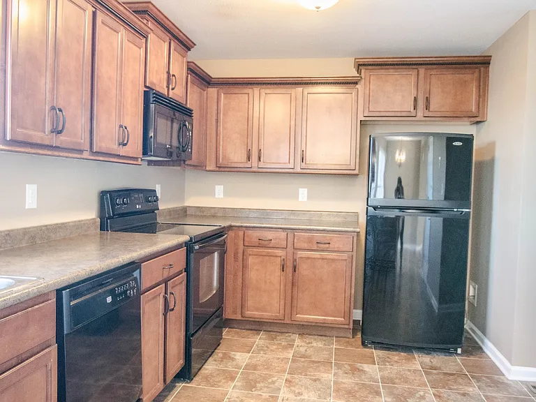 551 Fox Trot Dr — Photo 8