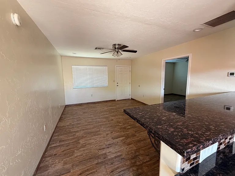 830 E 8th St #2 — Photo 11