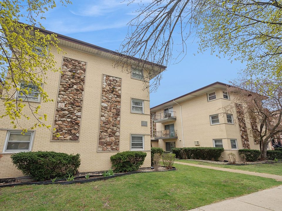 1st image of 4229 N Kedvale Ave APT 3B