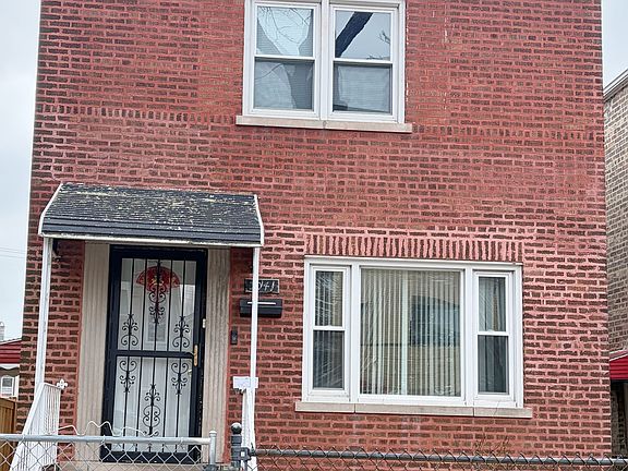 4th image of 3041 S Emerald Ave