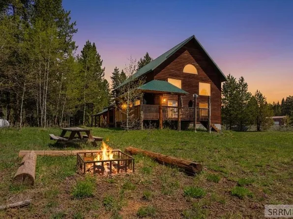 3524 Remington Dr, Island Park, ID 83429