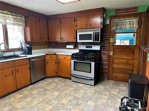 4th image of 8340 Hirschwood Dr