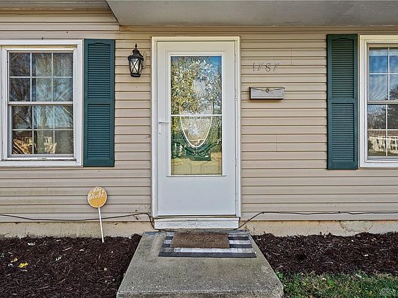 3rd image of 1787 Kylemore Dr