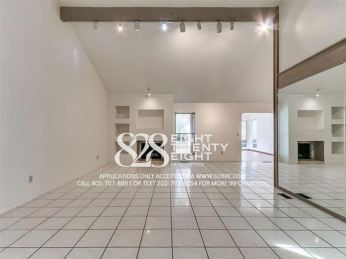 10429 Bayberry Dr — Photo 4