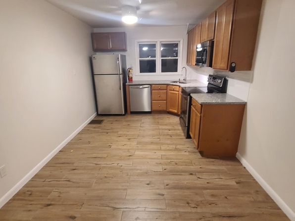 22 Mearns Ave APT 4